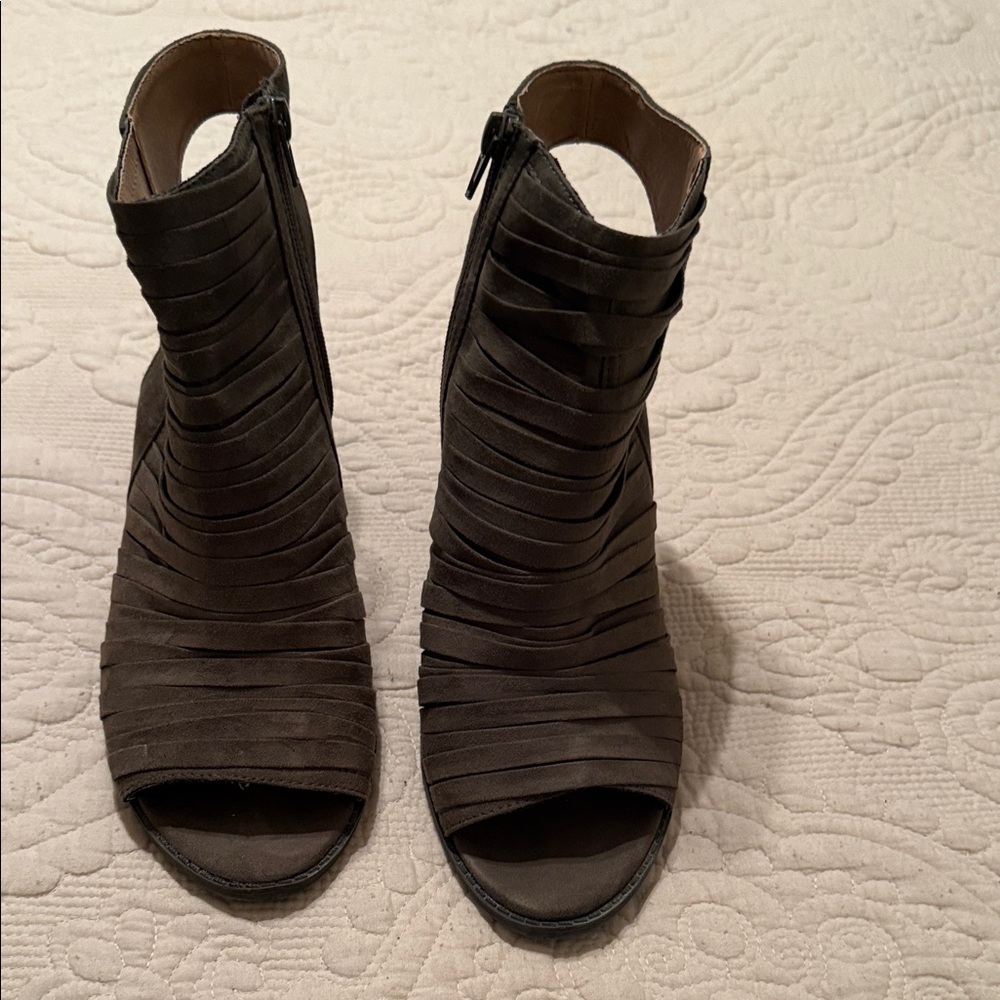 Report Dark Brown Peep-Toe Heeled Boots gently used